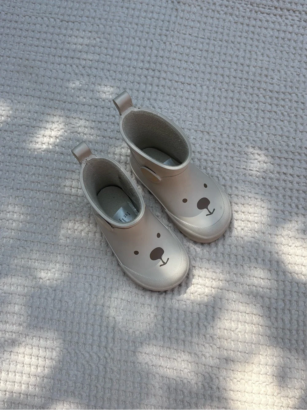 H&M 4-5c Beige Bear Rain Boots